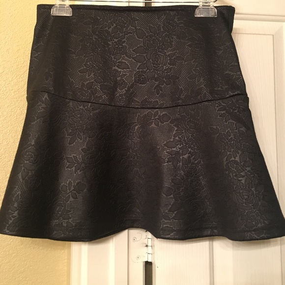 Black Floral Skirt by Frenchi Sz Medium - Picture 4 of 4